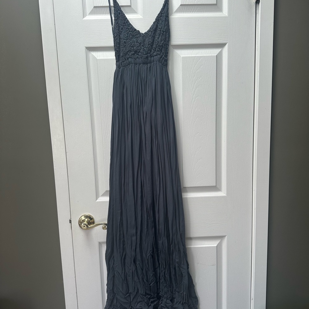 Elegant Gray Lace Maxi Dress
